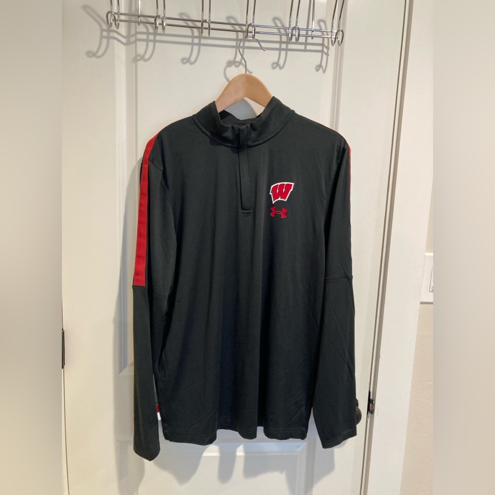 Under Armour Wisconsin Black Long Sleeve Top - Size L
